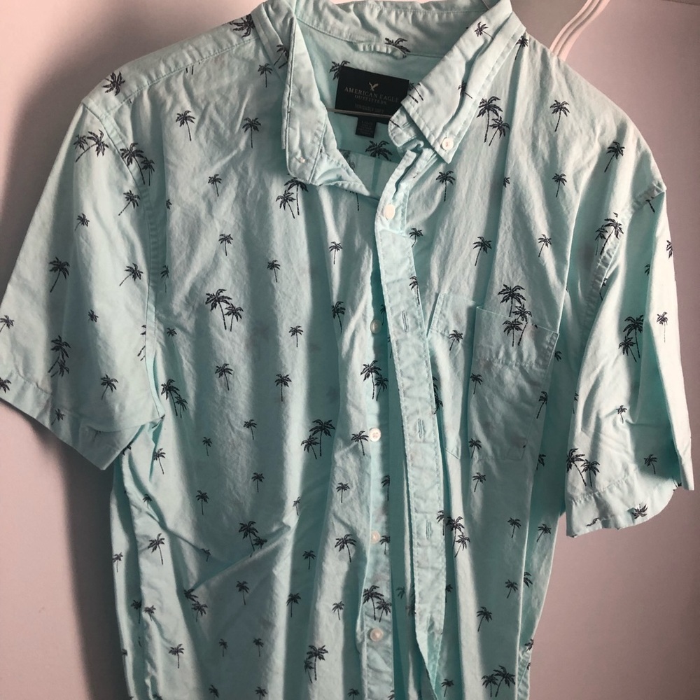 American Eagle palm tree button down shirt